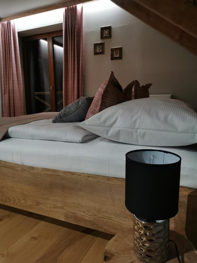 Hotel Koliba Na Vrsku Bytca Exteriér fotografie
